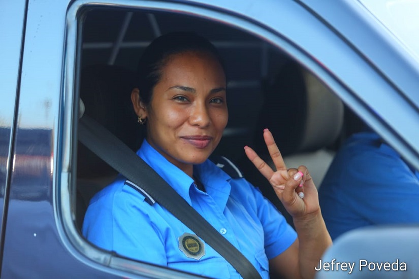 POLICIA